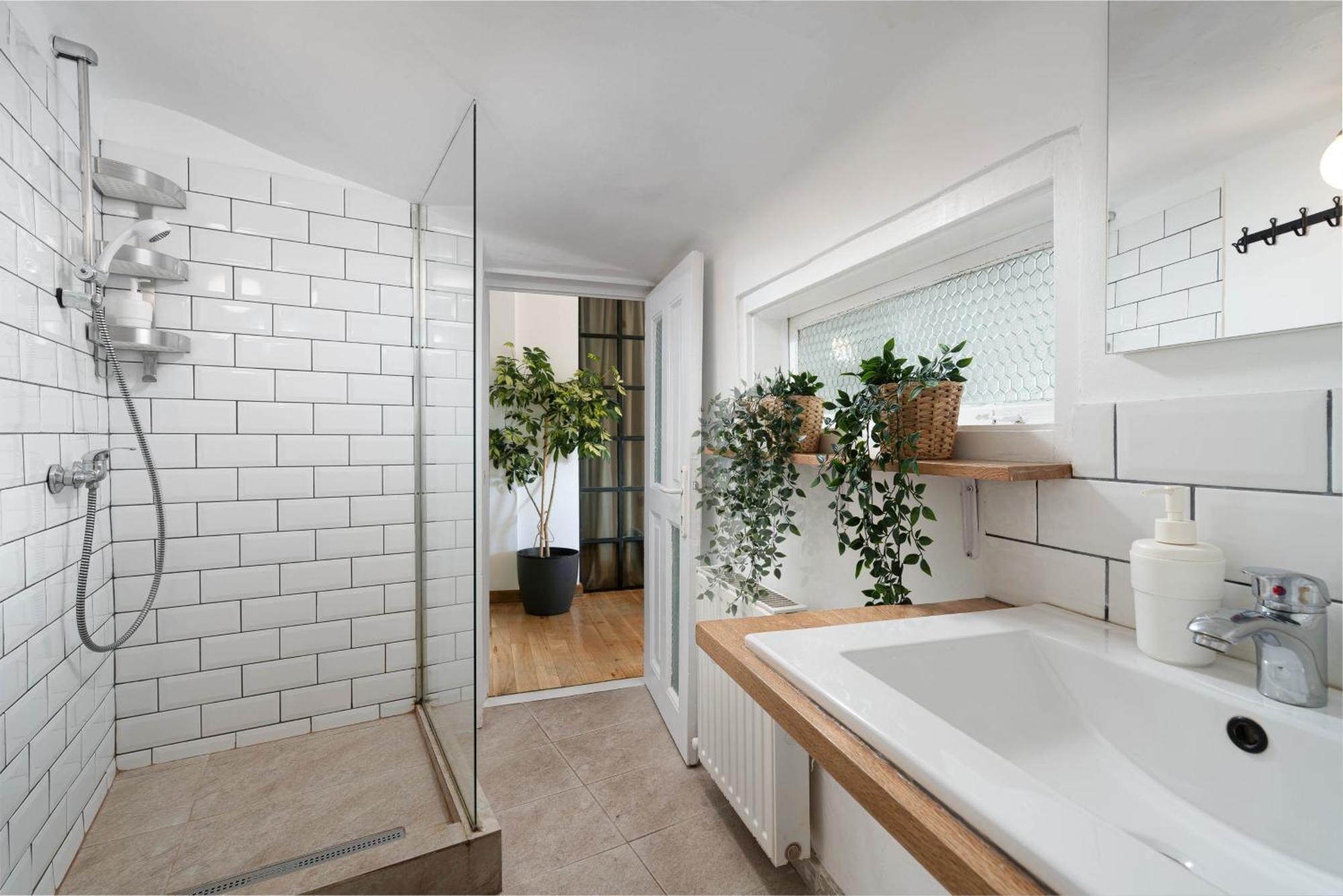 Downtown Home With Terrace By Urbanesq Bucharest Exterior photo